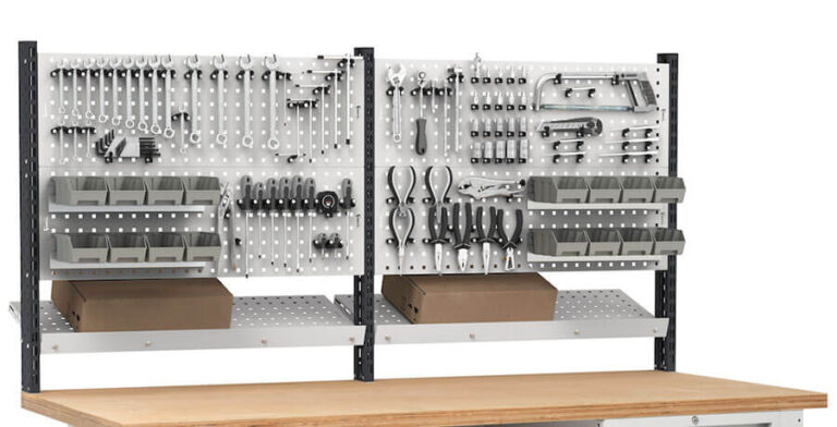 Organizzazione utensili su pannello forato, 3