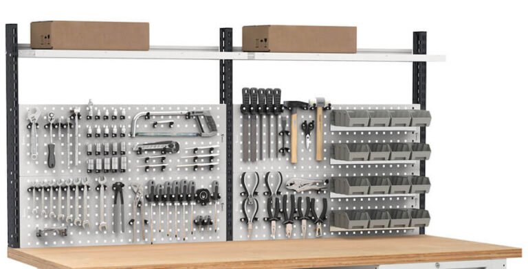 Organizzazione utensili su pannello forato, 4
