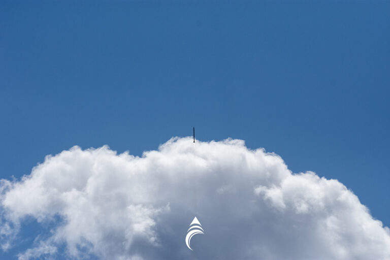 Skyward copertina Skyward copertina